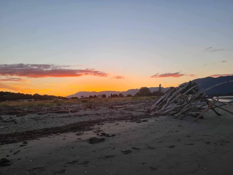 Beachfront Escape Collingwood Buitenkant foto