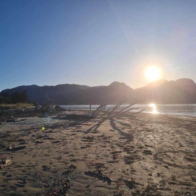 Beachfront Escape Collingwood Buitenkant foto